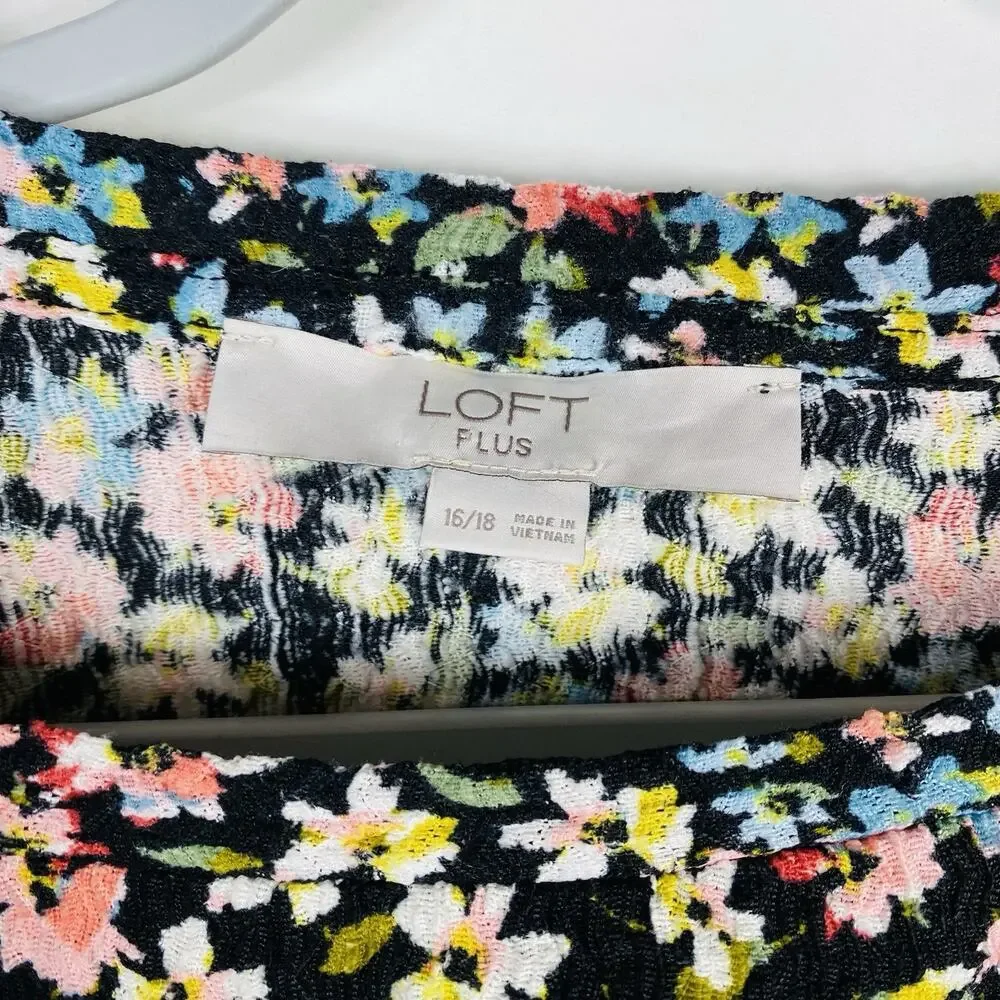 Ann Taylor LOFT Top 16 18 Black Floral Puff Sleeve Tee